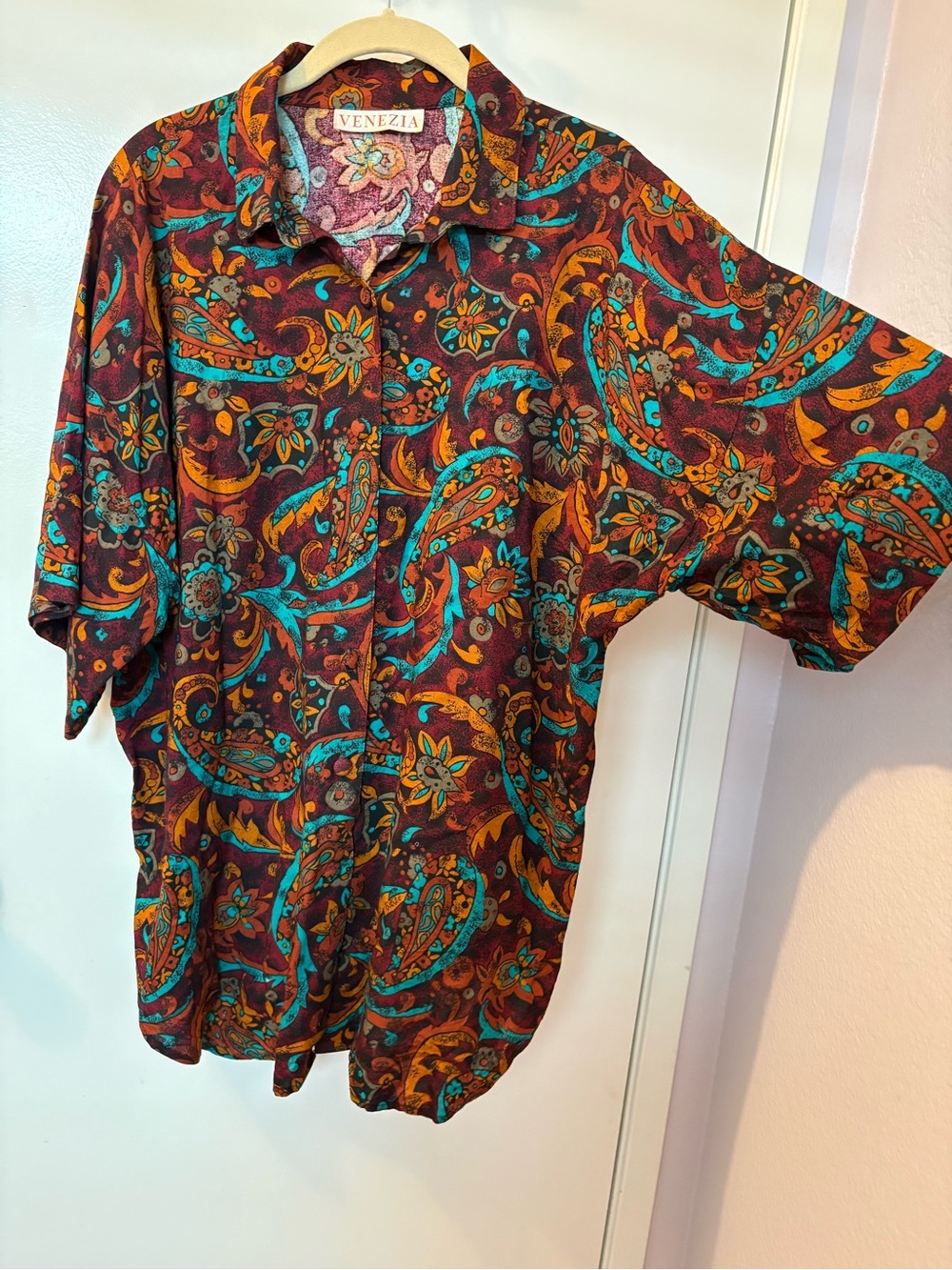 Venezia Short-Sleeve Paisley Button-Up Shirt in Burgundy, Teal & Gold